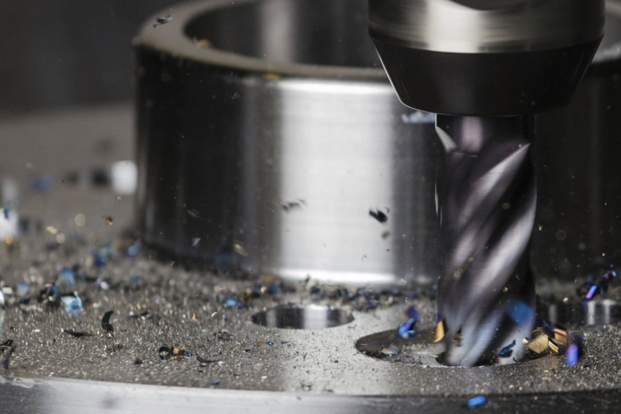 CNC加工精密配件：多轴联动技术如何提升加工精度与生产效率